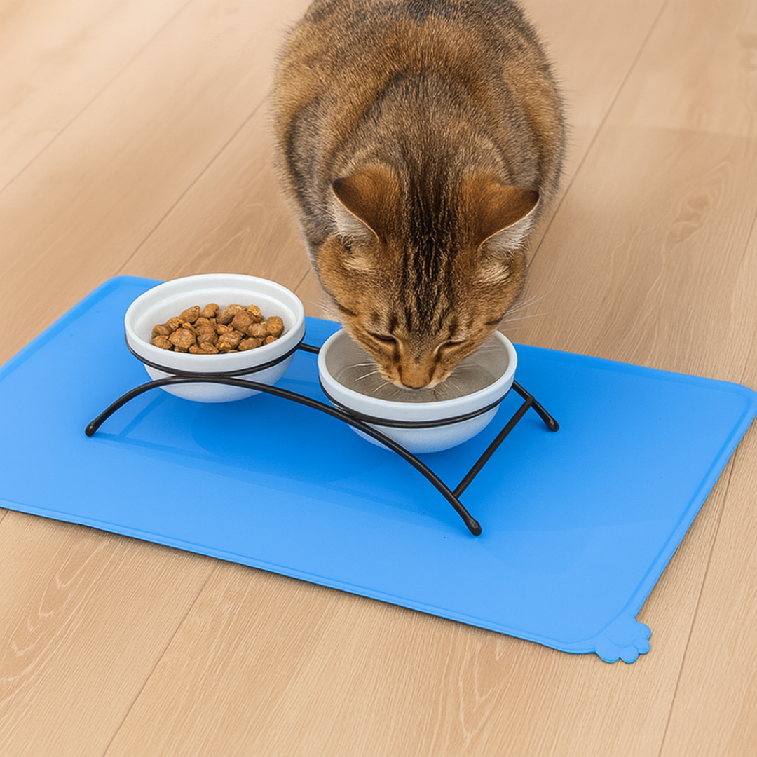 Tapis de Gamelle en Silicone Imperméable pour Chat – Tapis Antidébordement avec Bords Relevés Tapis de Gamelle en Silicone Imperméable pour Chat – Tapis Antidébordement avec Bords Relevés